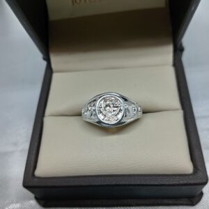 Anillo Graduacion Sexto escudo – Plata – Code G06P