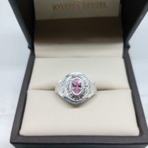 Anillo Graduacion Sexto Piedra Rosada – Plata  – Code G04P